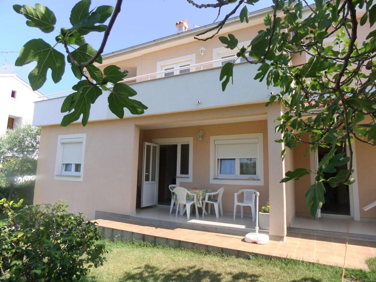 Dijana Apartment *