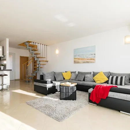 Villa Dijana Porec Exterior photo